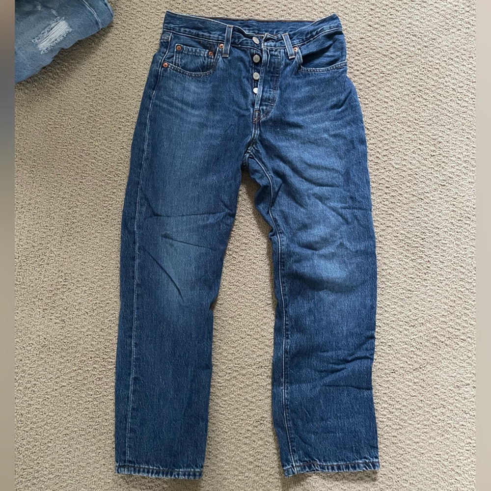 Vintage thrifted Levi’s. Size cut out but fits like a 25